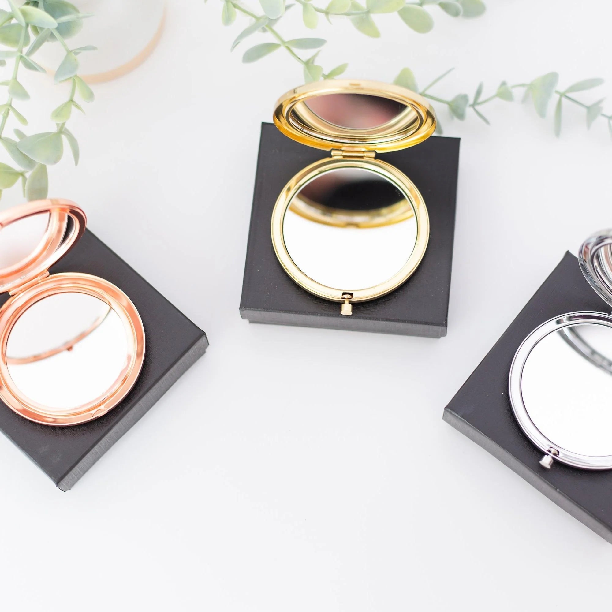 Elegant Compact Mirror